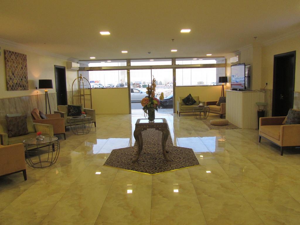 Jw Inn Hotel Nadinah Екстериор снимка